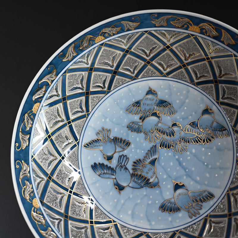 Exquisite Platinum Glaze Porcelain Plate  ―山本 一洋 "純プラチナ彩 福良雀"