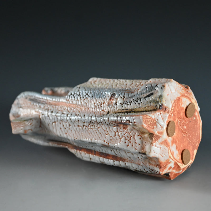 Classic Shino Vase ー林 正太郎 "志野手桶花生"