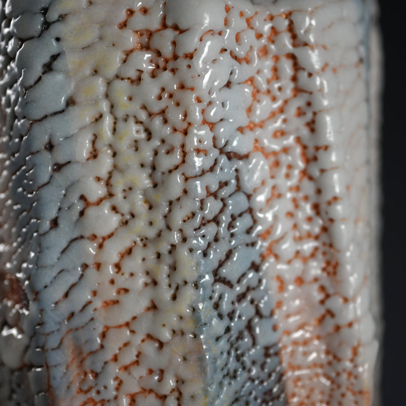 Classic Shino Vase ー林 正太郎 "志野手桶花生"