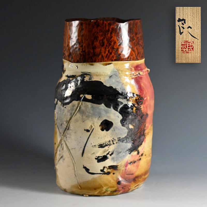 Unusual Mizusashi ー鯉江 良二 “水指”