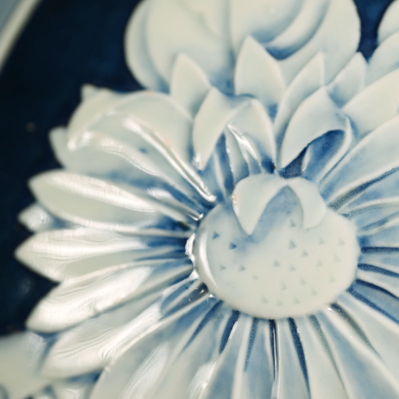 Large Antique, Japanese Blue & White Kyo-Yaki Vase c. 1930 ー"染付 日向草紋 花瓶"