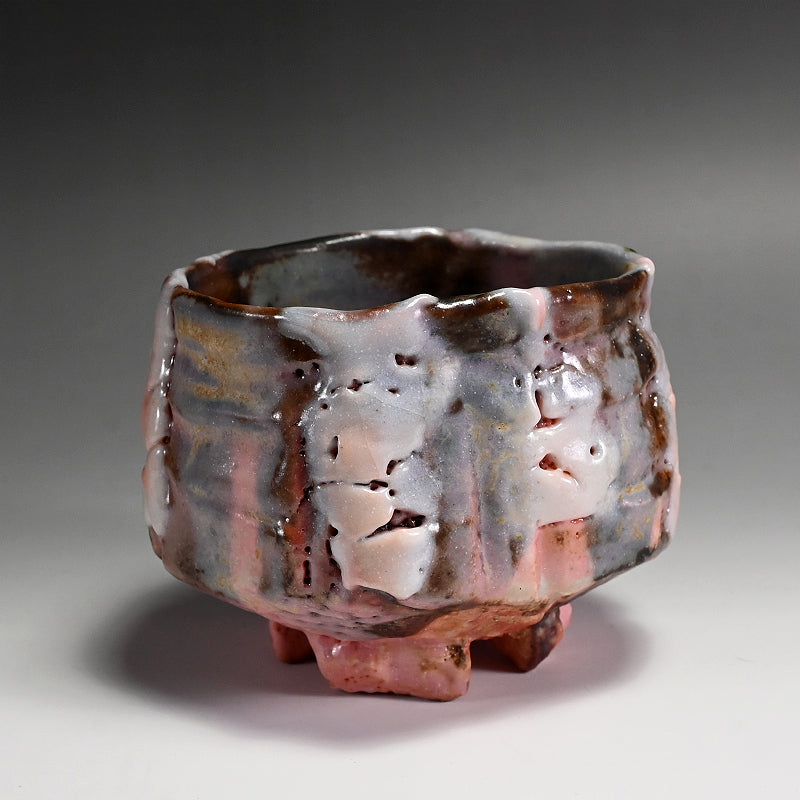 Masterpiece Rikyu Chawan ー林 正太郎 "凌駕" 利休藤紫志野割高台茶垸
