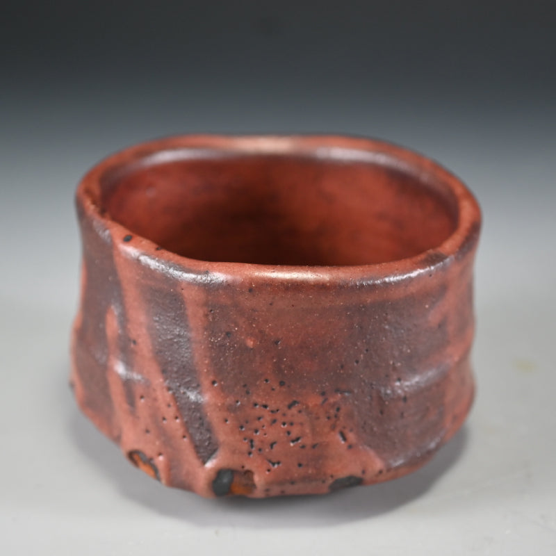 Superlative Fire-red Shino Chawan ー山田 和 "志野茶盌"