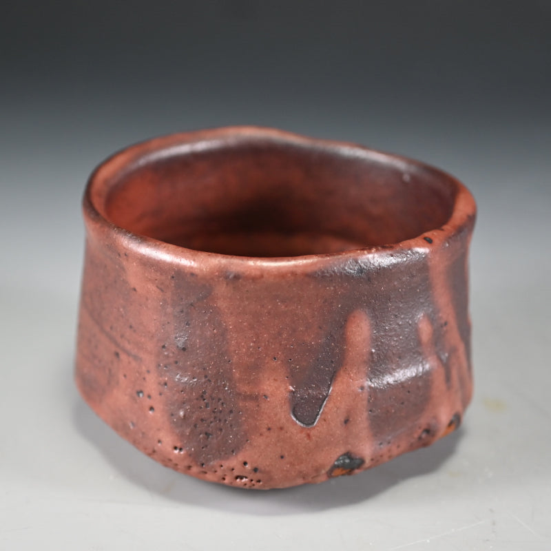 Superlative Fire-red Shino Chawan ー山田 和 "志野茶盌"