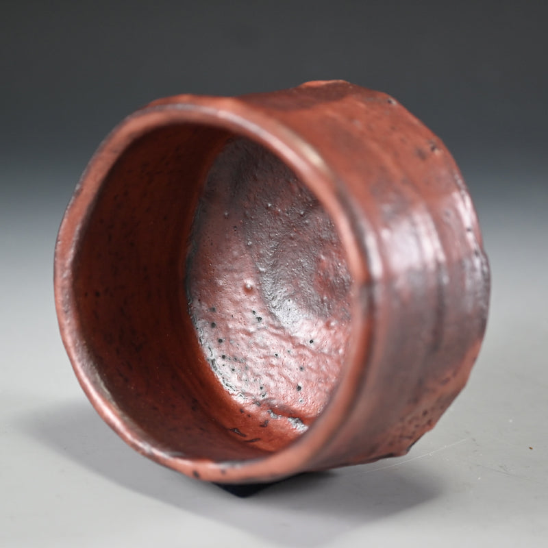 Superlative Fire-red Shino Chawan ー山田 和 "志野茶盌"