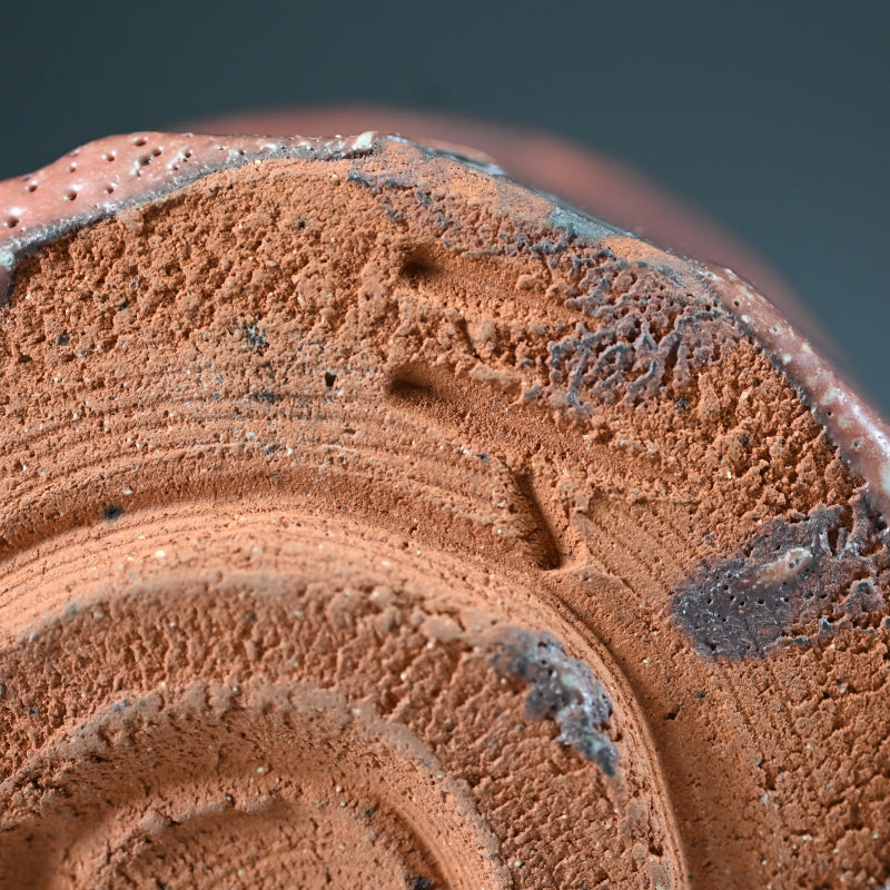 Superlative Fire-red Shino Chawan ー山田 和 "志野茶盌"