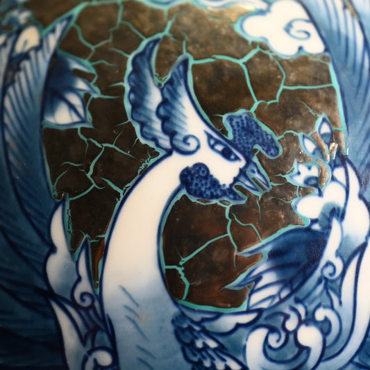 Spectacular White Gold Vase ー藤井 朱明 "極上白金彩鳳凰"