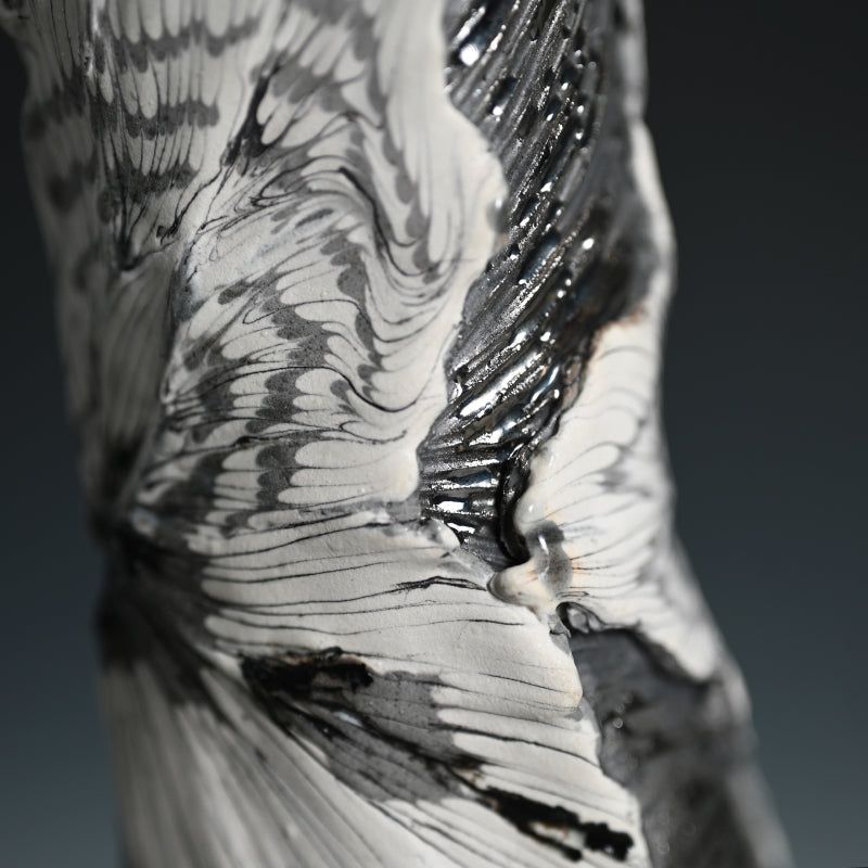 Contemporary Shingu Sayaka Vase ー新宮 さやか "萼容花入"