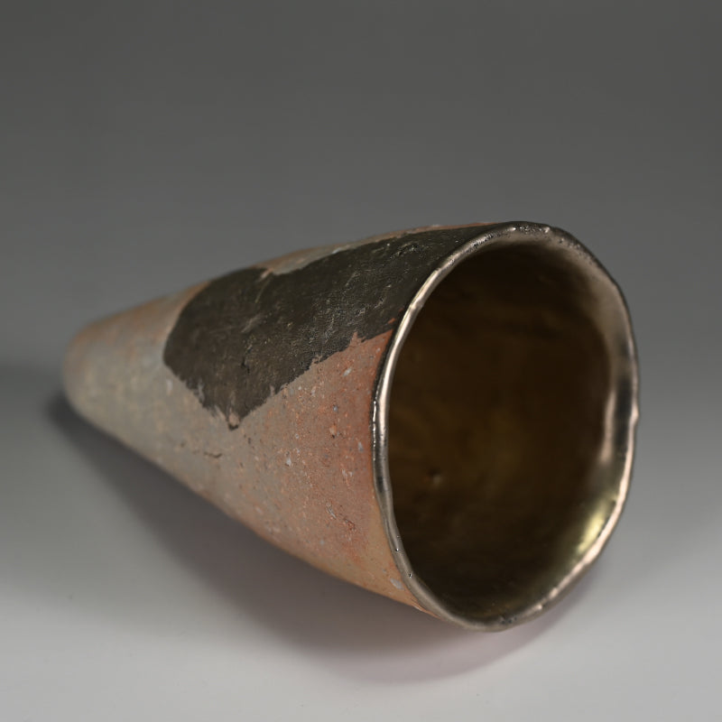 Quintessential Contemporary Clay Vessel ー小川 待子 "うつわ"