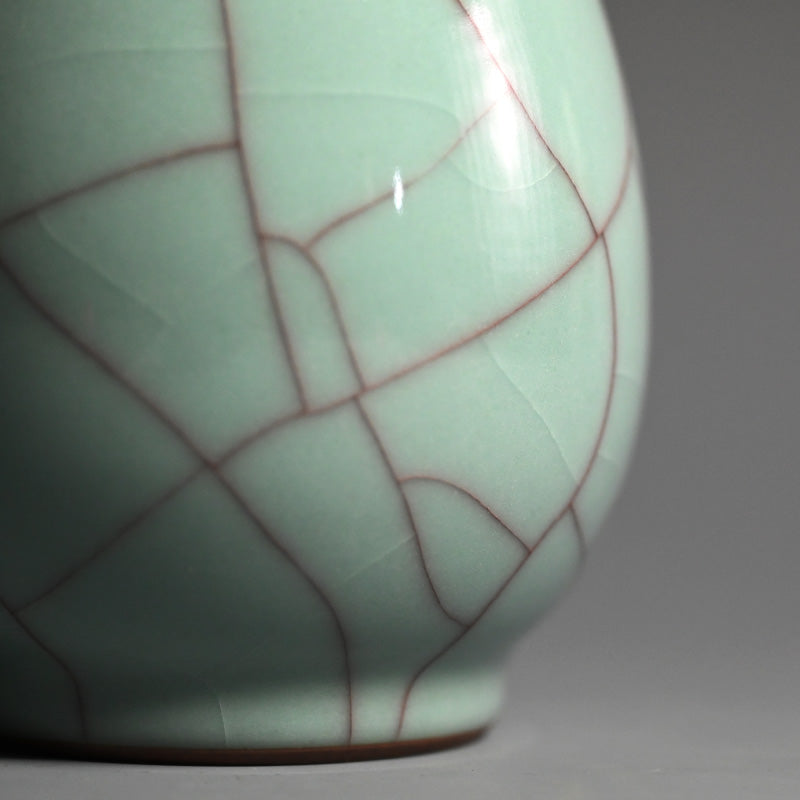 Magnificent Celadon Vase ー浦口 雅行 “青瓷花生”