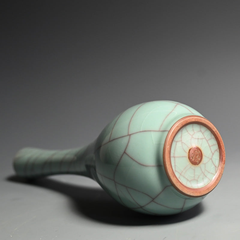Magnificent Celadon Vase ー浦口 雅行 “青瓷花生”