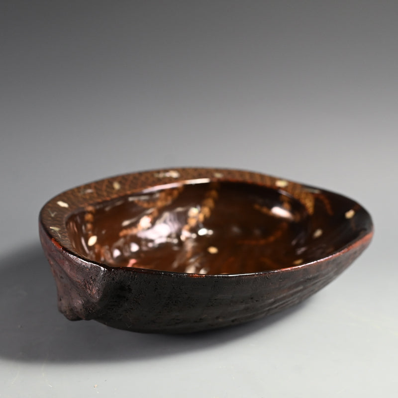 Edo period Shell Shaped Lacquer Wooden Bowl