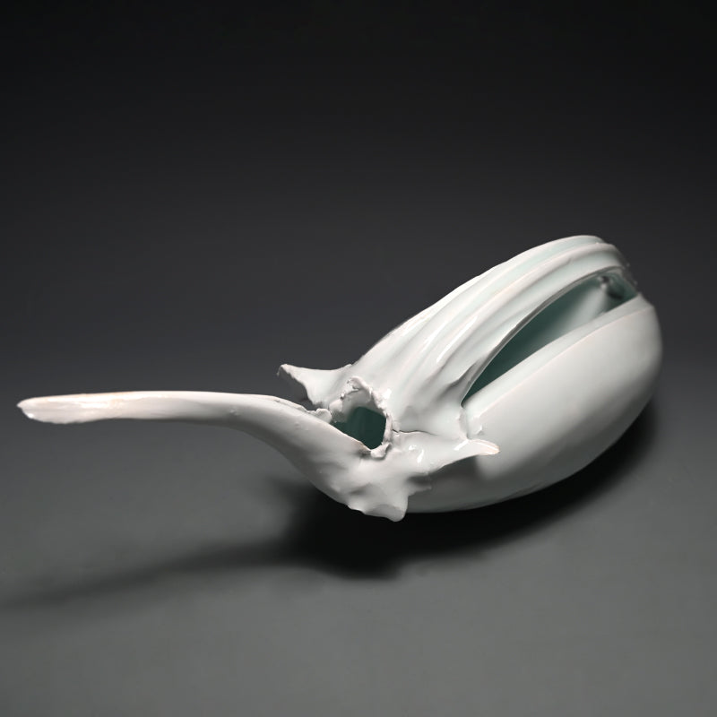 Seihakuji Porcelain Vessel