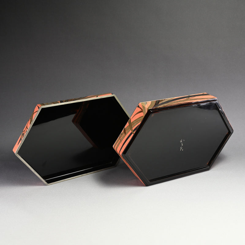 Spectacular  Lacquer Box ー番浦 省吾 "亀甲型手筥"