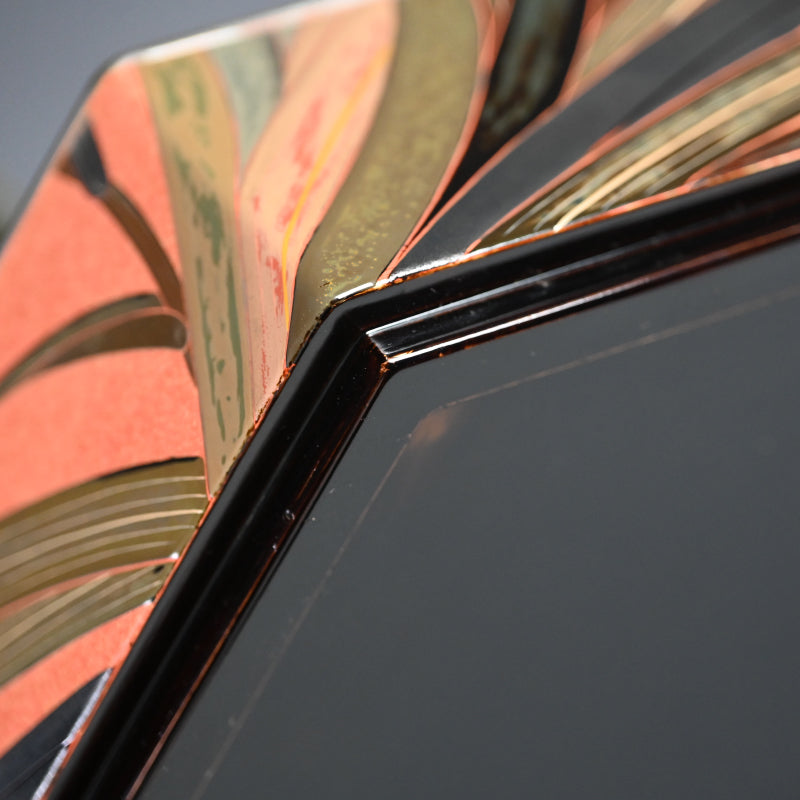 Spectacular  Lacquer Box ー番浦 省吾 "亀甲型手筥"