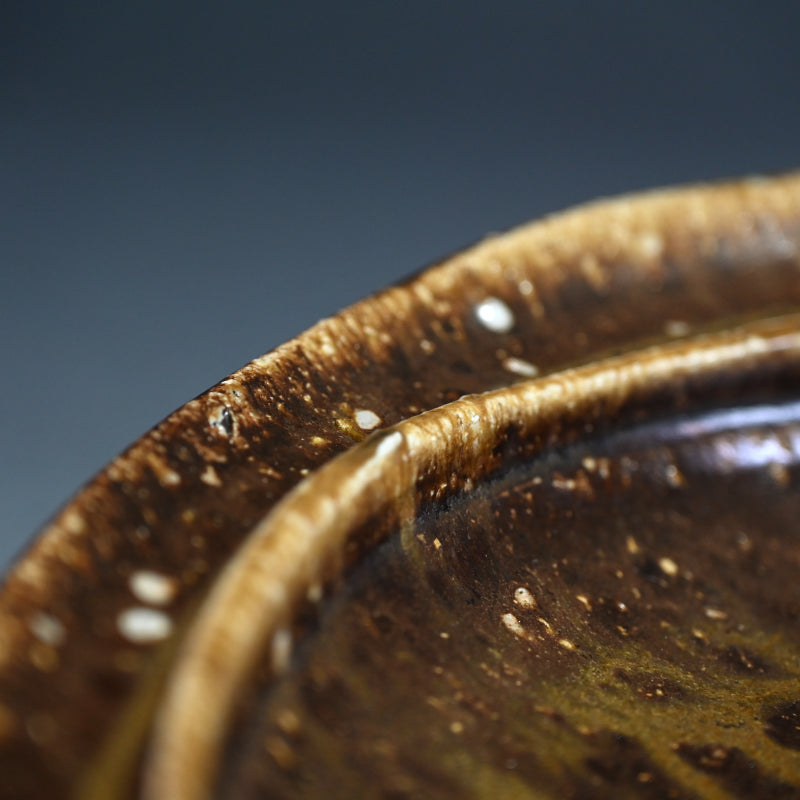 Large Iga Dish by Iga Legend ー小島 憲二 "伊賀焼 飴釉 沓鉢"