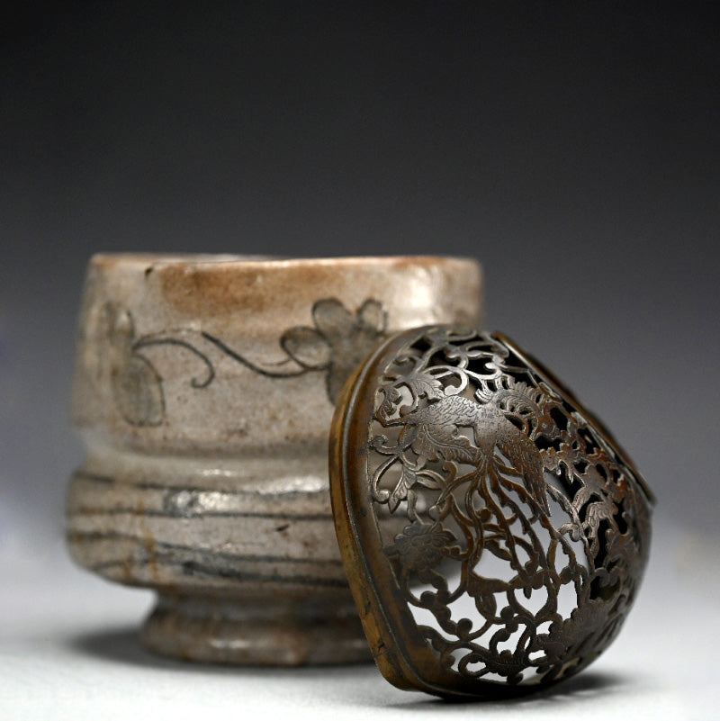 Early Edo p. Shino-Oribe Koro