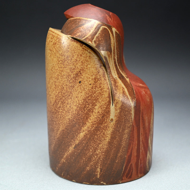 Sculptural Vase ー清水 六兵衛 "一輪指花陶容"