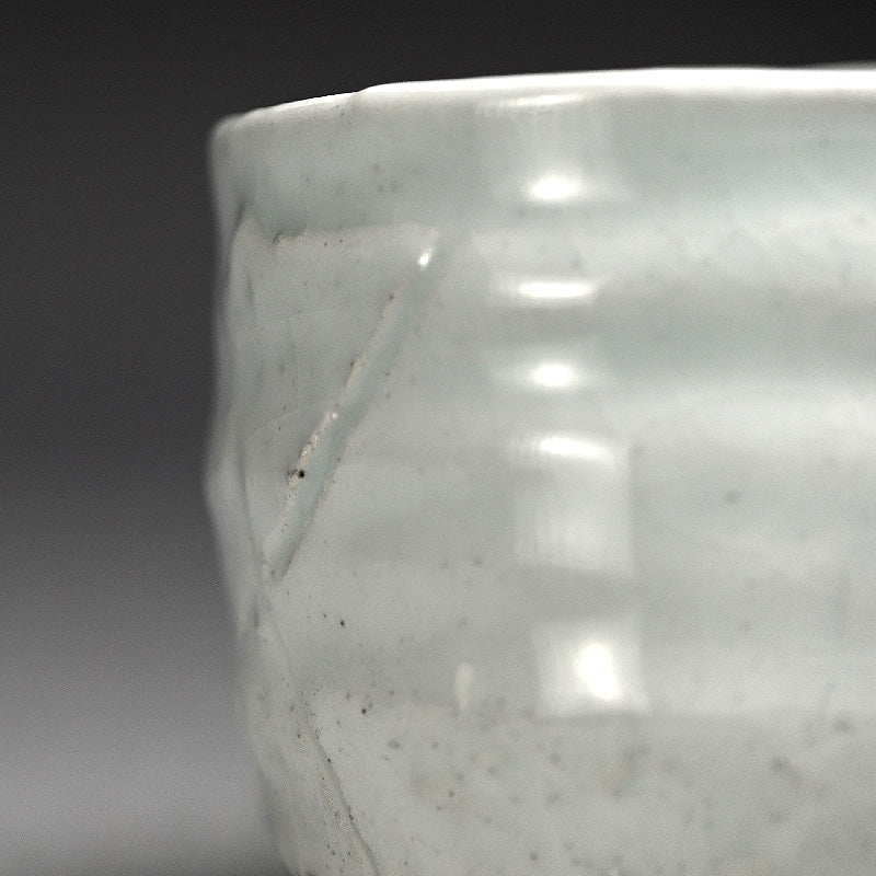 Contemporary White Chawan ー鯉江 良二 "引出し 白茶盌"