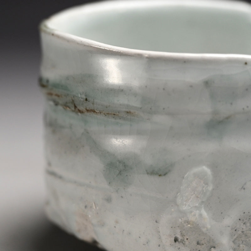 Contemporary White Chawan ー鯉江 良二 "引出し 白茶盌"
