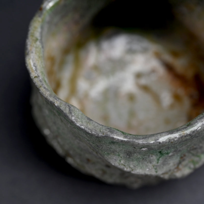 Iga Shinogi Chawan ー新 学 "伊賀 鎬茶碗"