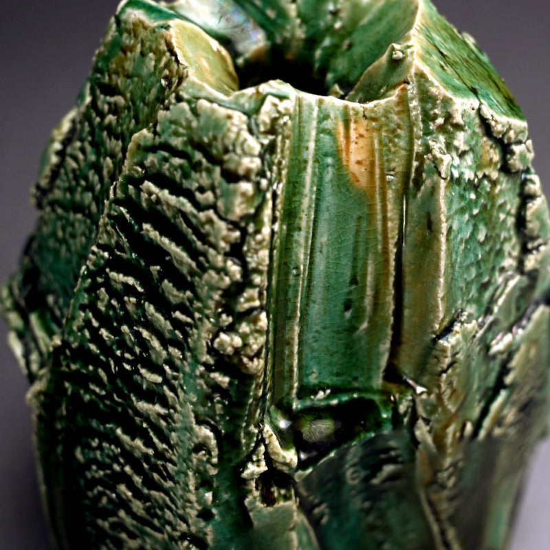 Stellar Riven Clay Oribe Vase ー"織部花器"