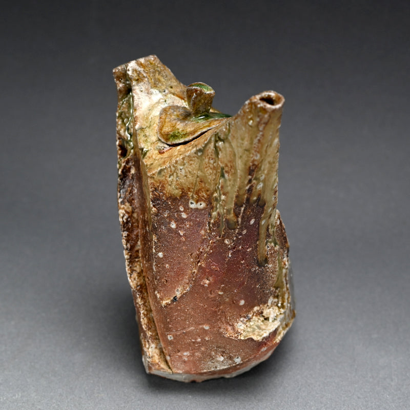 Unusual Shinogi Lidded Vase ー新 学 "伊賀 鎬水注花器"