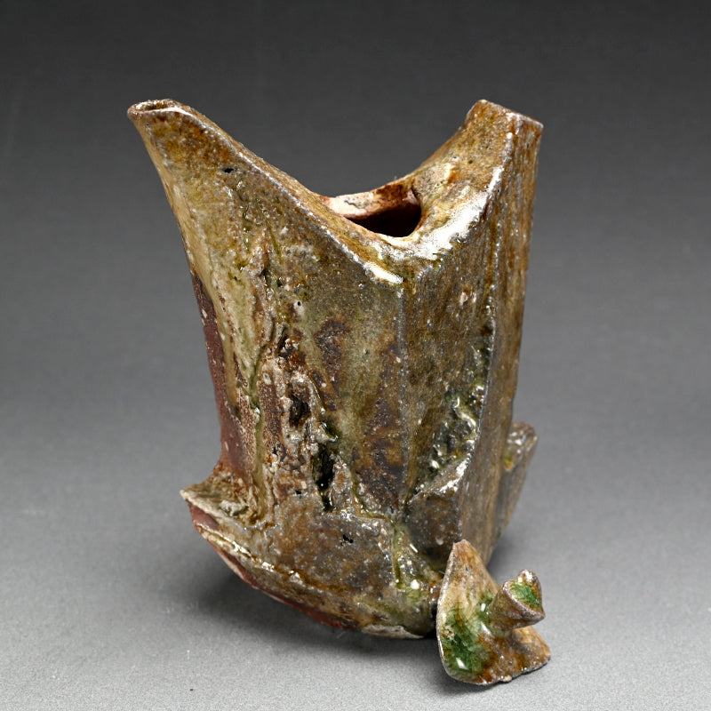 Unusual Shinogi Lidded Vase ー新 学 "伊賀 鎬水注花器"