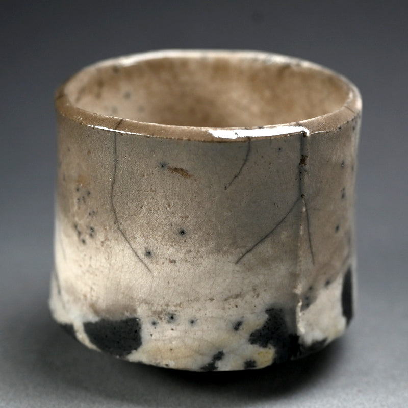 White Raku Chawan Tea Bowl ー橋本 知成 “白楽筒茶碗”