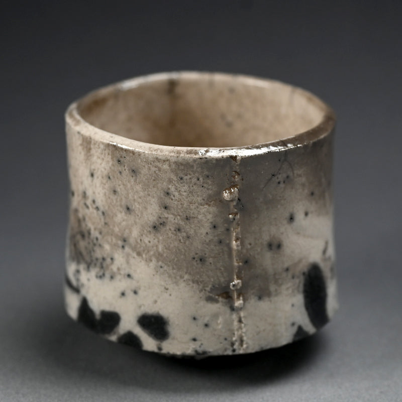 White Raku Chawan Tea Bowl ー橋本 知成 “白楽筒茶碗”