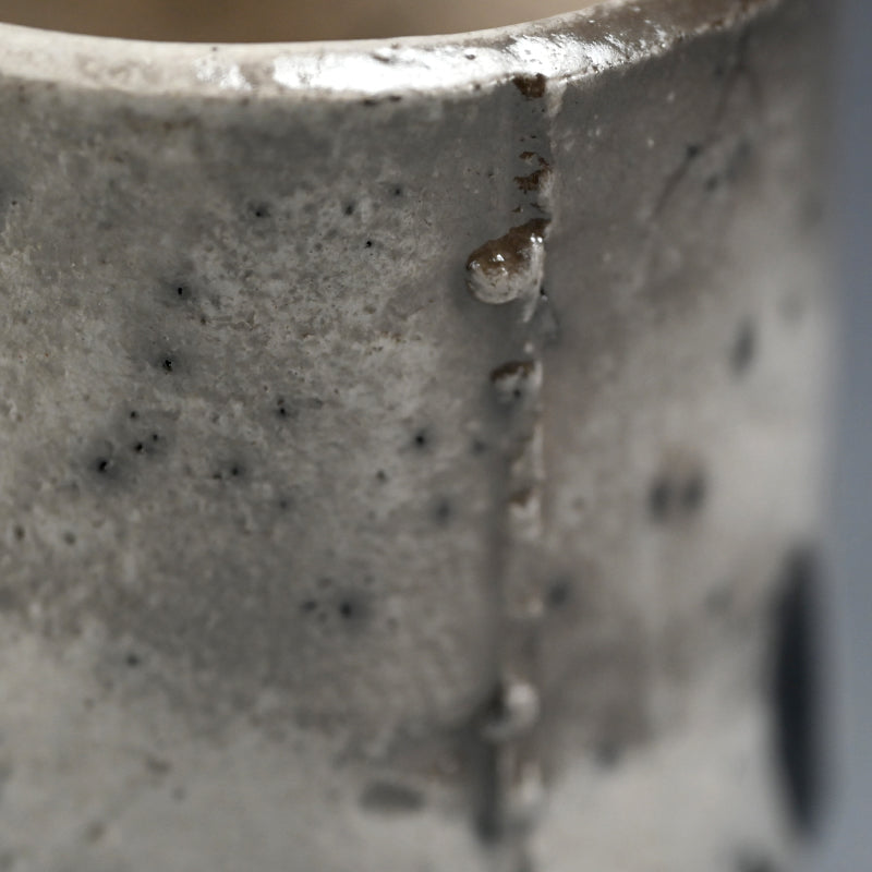White Raku Chawan Tea Bowl ー橋本 知成 “白楽筒茶碗”