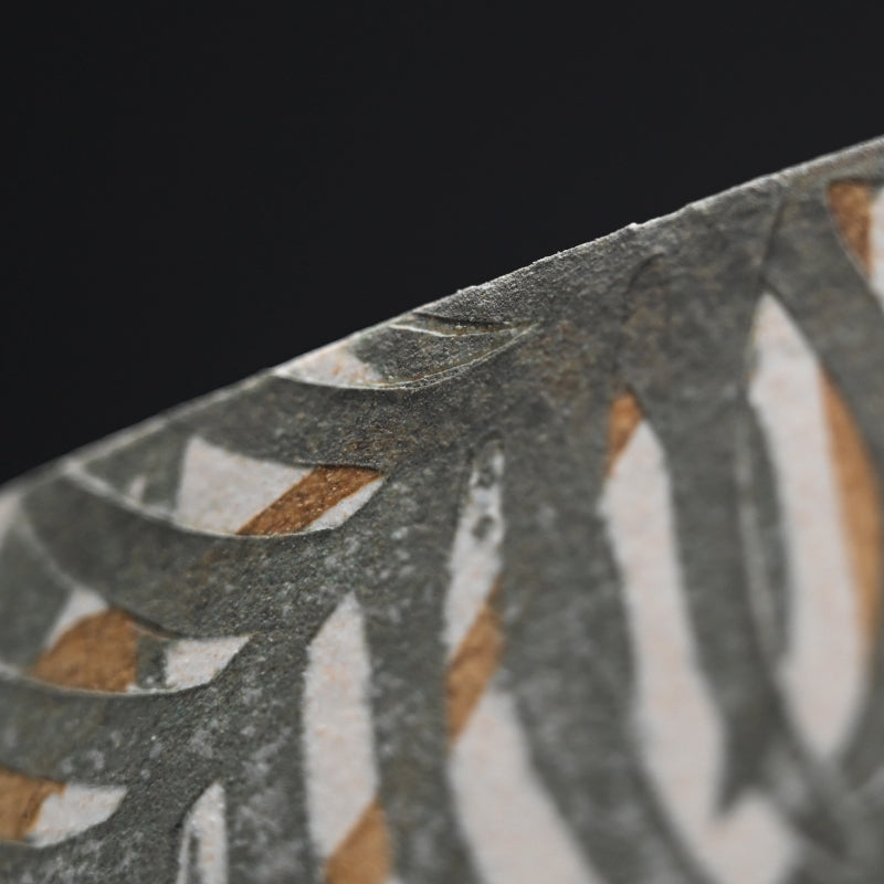 Big Contemporary Vase ー浜渡 富雄 "化粧彩 紙抜 南の島文器"