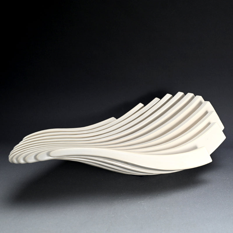 Contemporary White Ceramic Sculpture "Flow" ー杉谷 恵造