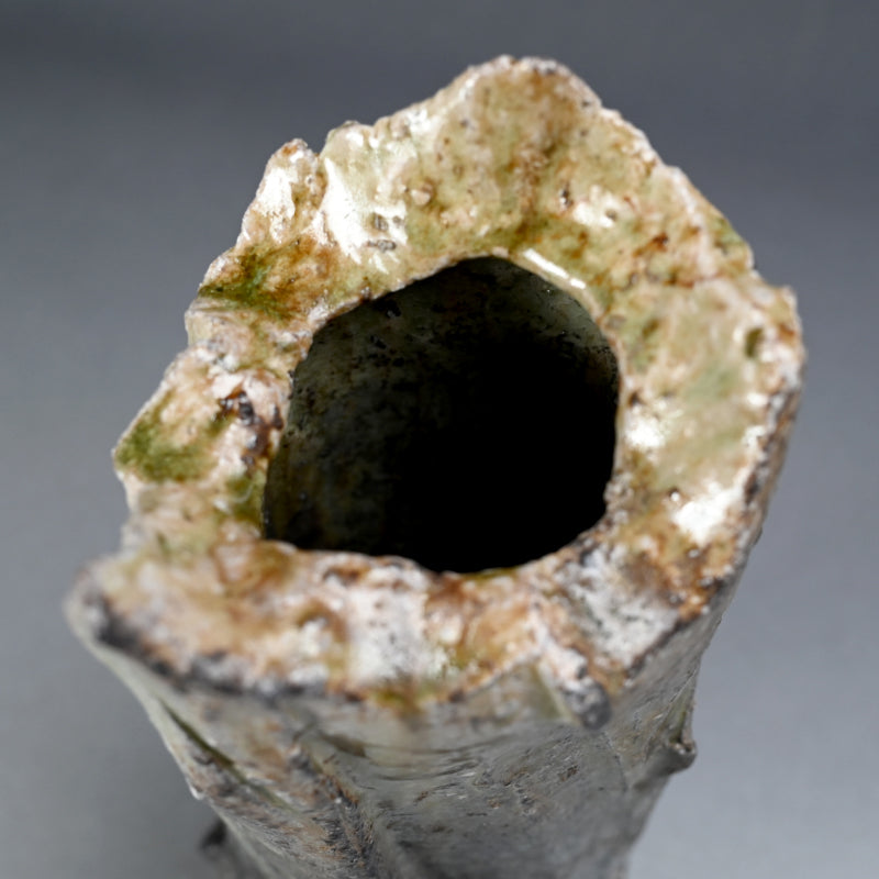 Iga Shinogi Vase ー新 学 “伊賀 鎬花入”