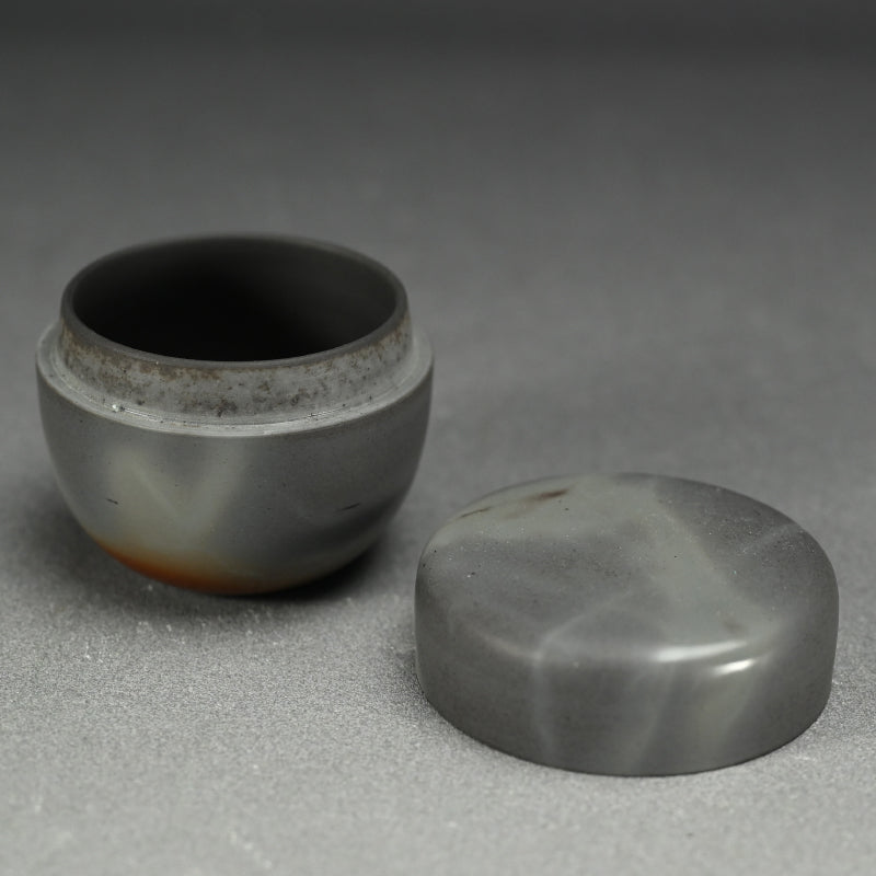Rare! Ao-Bizen Natsume Tea Container ー岸本 明彦 "備前 棗"