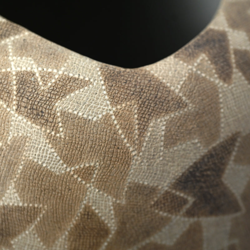 Exhibited Mizusashi Water Container ー服部 全四郎 "布目象嵌水指"