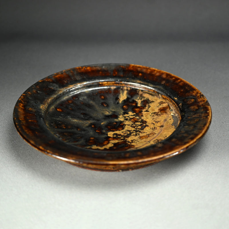 Rim Plate from Rakutogama ー楽久登窯 西村 昌光 "鉄釉八.五寸 リム皿"