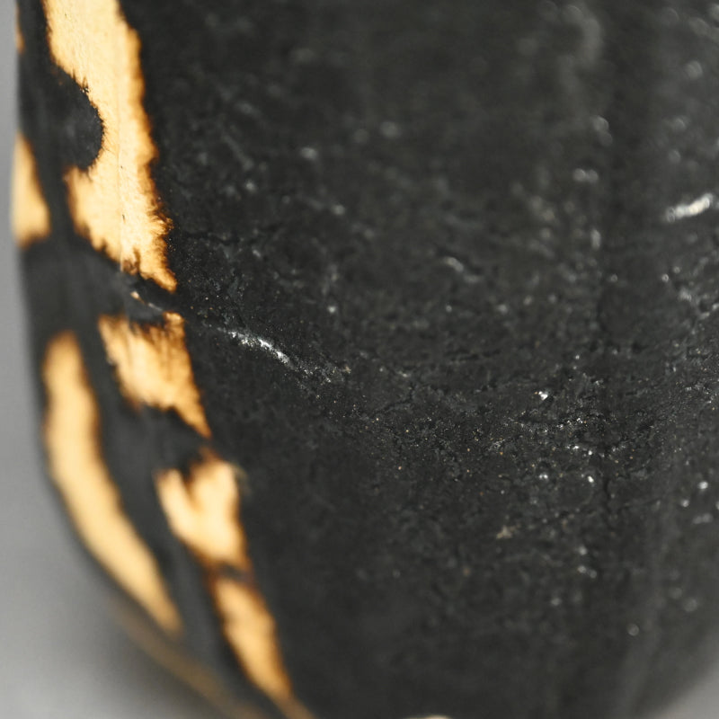Contemporary Kuro-Oribe Vase ー林 恭助 "黒織部 花入"