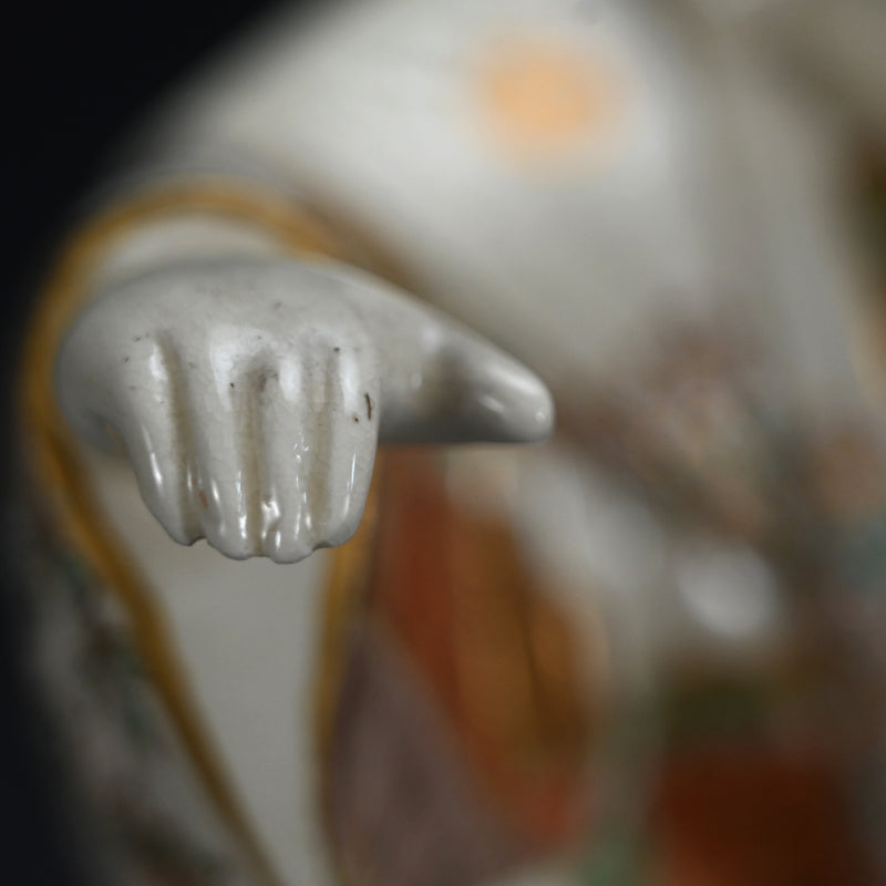 Museum Published Set of 3 Ceramic Okimono ー初代 諏訪蘇山 ”色絵金彩踊置物”