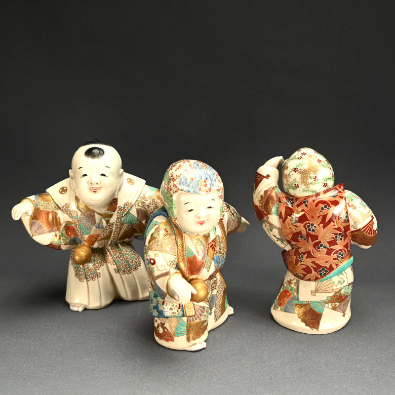 Museum Published Set of 3 Ceramic Okimono ー初代 諏訪蘇山 ”色絵金彩踊置物”