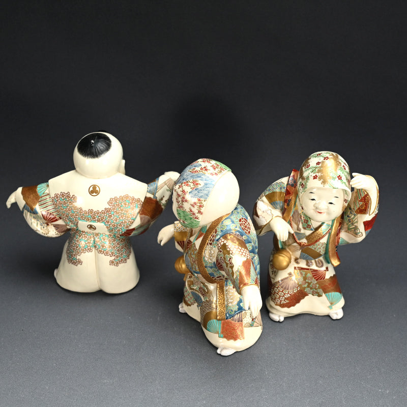 Museum Published Set of 3 Ceramic Okimono ー初代 諏訪蘇山 ”色絵金彩踊置物”