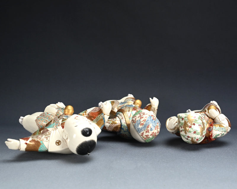 Museum Published Set of 3 Ceramic Okimono ー初代 諏訪蘇山 ”色絵金彩踊置物”