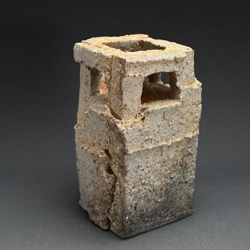 Shigaraki Square Vase ー藤本 秀 "信楽 古楼花生"