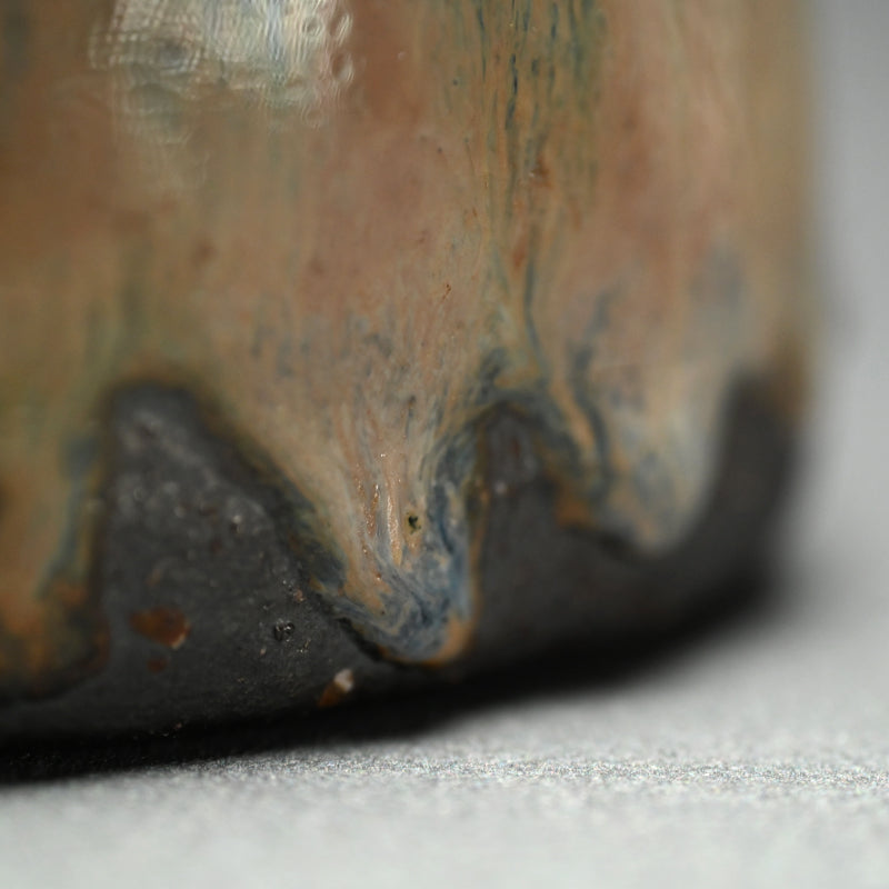 Hagi Vase ー"萩灰被刳貫花入"