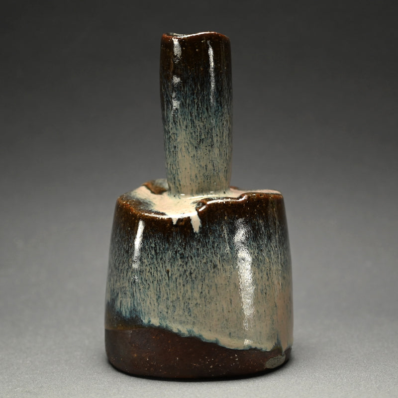 Hagi Vase ー"萩灰被刳貫花入"