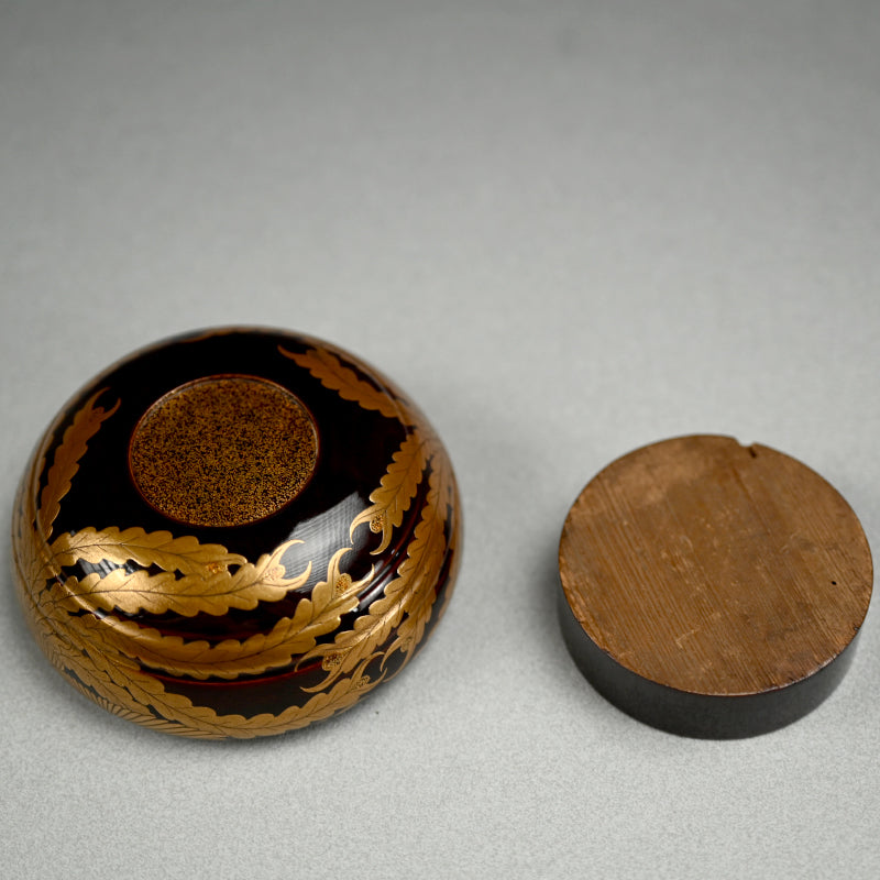 Antique Japanese Lacquered Maki-e Phoenix Kogo ー鳳凰蒔絵 伽藍香合