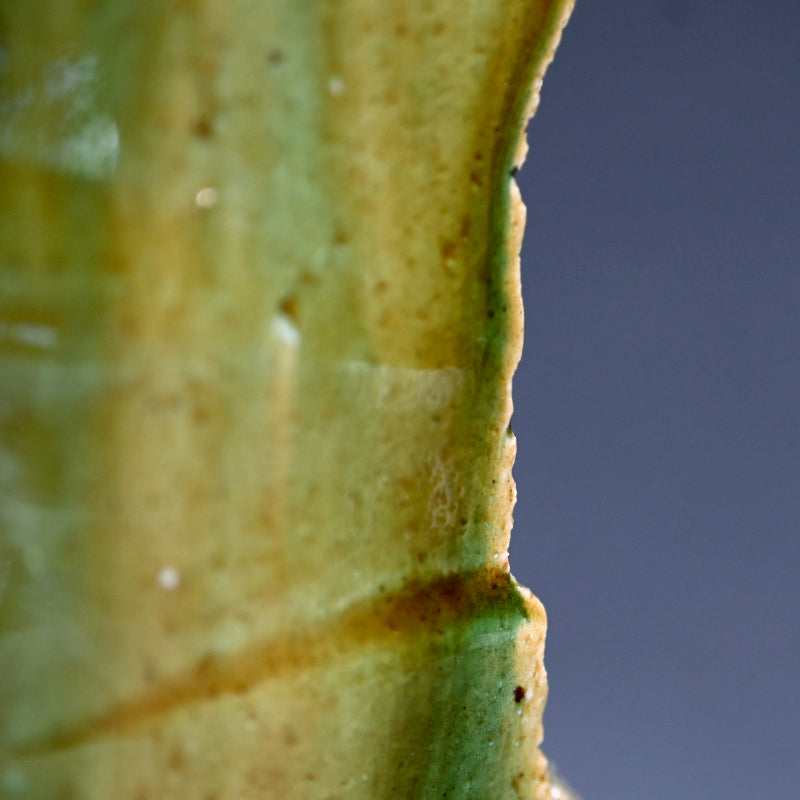 Oribe hanaire ー東田 茂正 "織部花入"