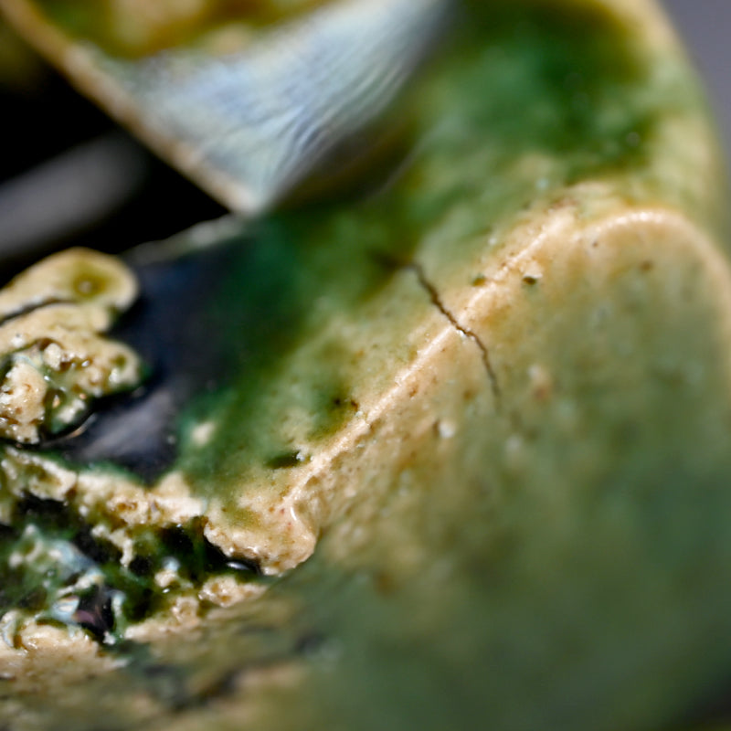 Oribe hanaire ー東田 茂正 "織部花入"