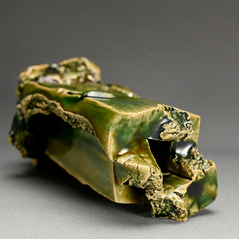 Oribe hanaire ー東田 茂正 "織部花入"