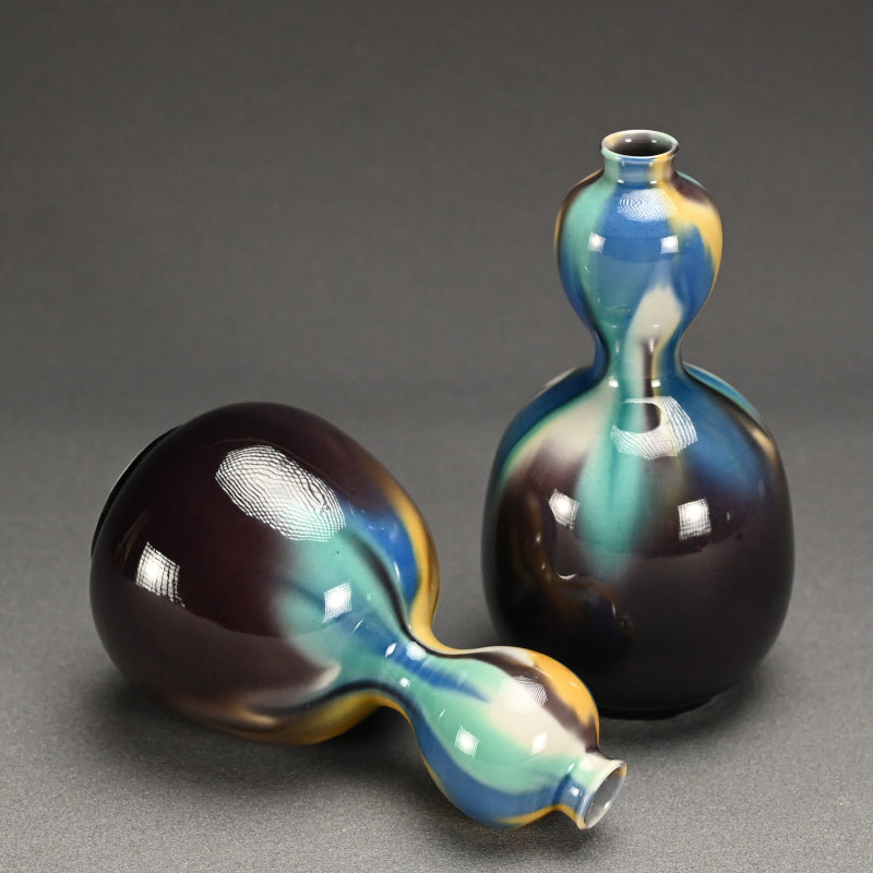 Porcelain Tokkuri Set ー"彩釉徳利 三代 徳田八十吉, 正彦"